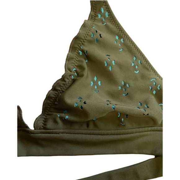 𝅺❤️ Mossimo Green Eyelet Bikini Top Size M - Picture 3 of 5